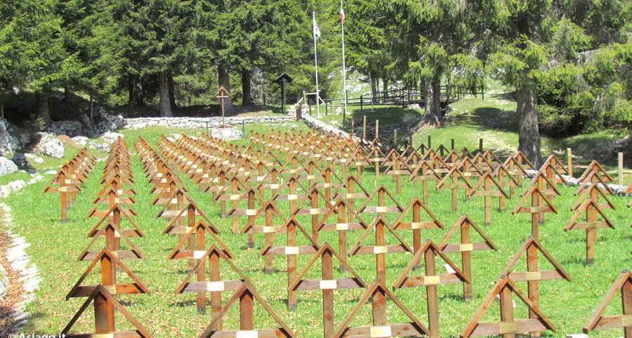 Nell'Altopiano di Asiago si celebra il centenario della Grande Guerra, presenti l'Assessore Arru e i sindaci sardi