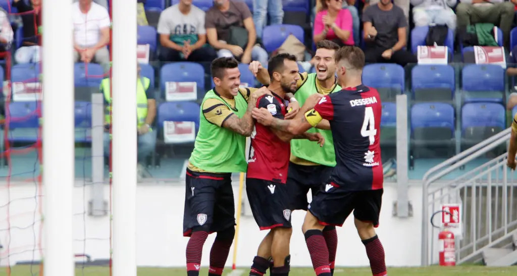 Cagliari-Crotone 1-0, Sau regala la prima vittoria alla Sardegna Arena