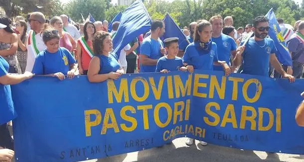 Protesta dei pastori sardi. Pittalis (FI): \"Il vertice di maggioranza, che avrebbe dovuto dare delle risposte ha prodotto solo chiacchiere e un nulla di fatto\"