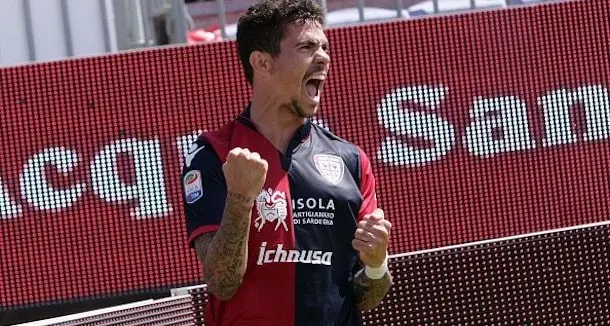 Cagliari, UFFICIALE: Farias rinnova fino al 2021