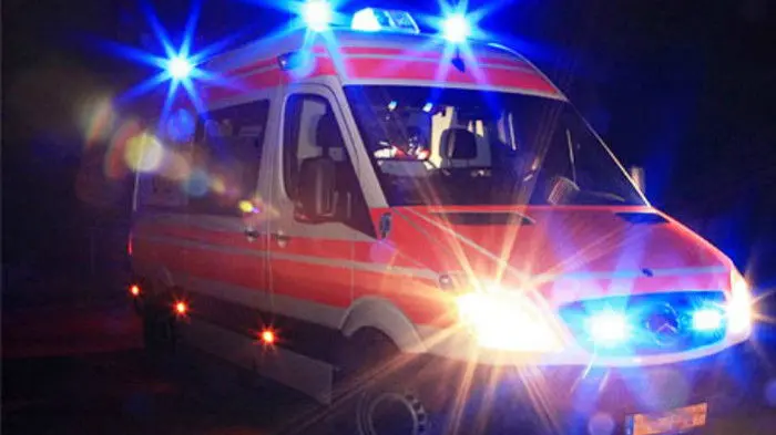 Sorso. Investe un uomo e dice di aver colpito un cinghiale: morto un 26enne sulla statale 200