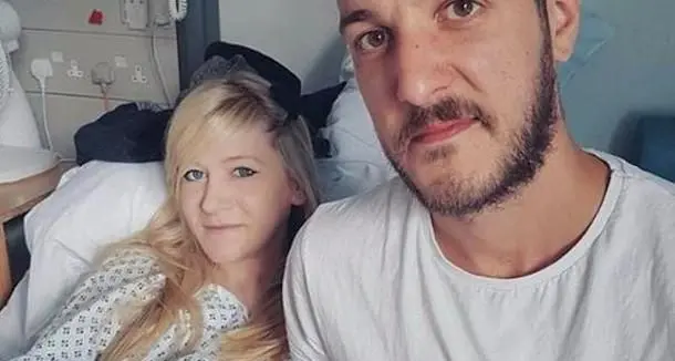 E' morto Charlie Gard. I genitori: 'Il nostro splendido bimbo se n'è andato'