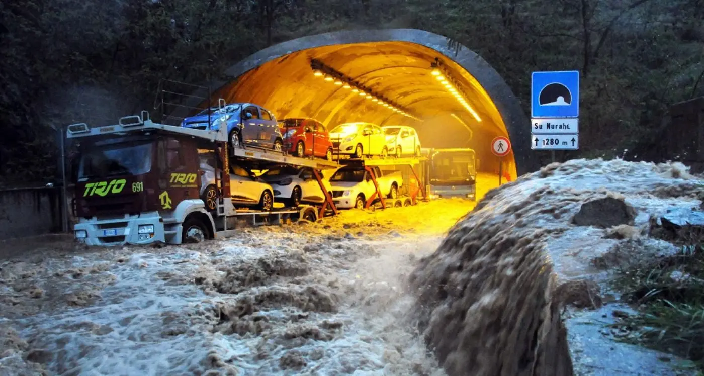 Alluvione in Sardegna: i soldi della Uil sarda finiti in Svizzera?