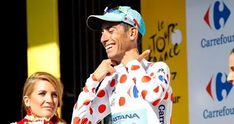 Fabio Aru ancora in maglia a pois: \"Mi piace proprio. Sarà che ricorda i colori della mia Sardegna\"