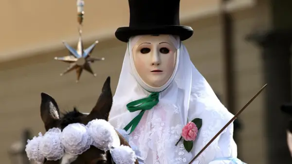 Sartiglia 2026, il Comune: sicurezza sì, senza snaturare la tradizione