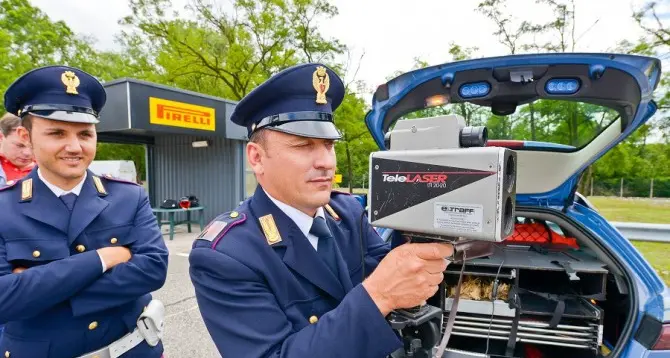 Polizia stradale, al via Speed Marathon: giovedì 16 aprile giornata di controlli a tappeto in tutta la Sardegna