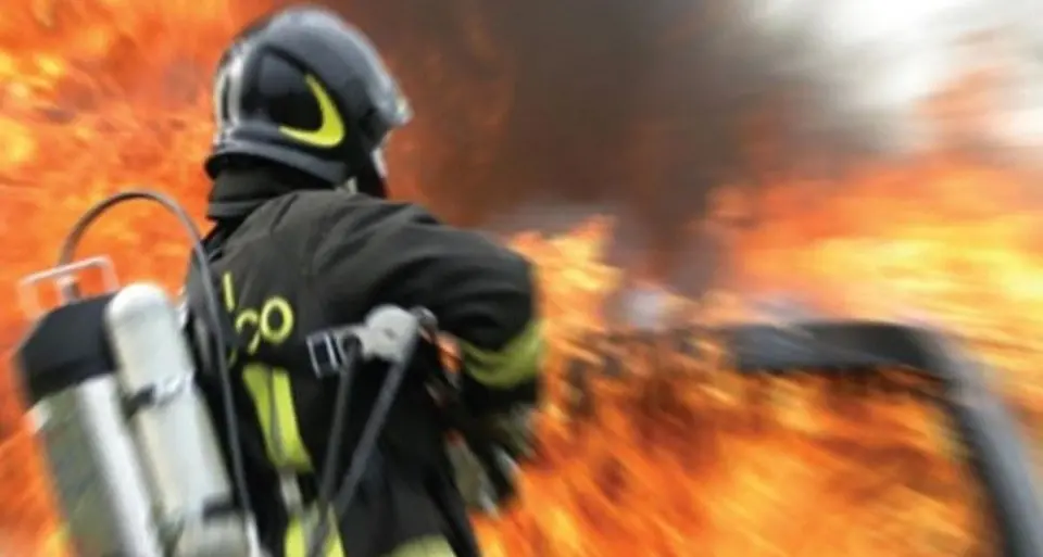 Contro gli incendi delle auto in arrivo maggiori controlli e potenziamento dei sistemi di videosorveglianza