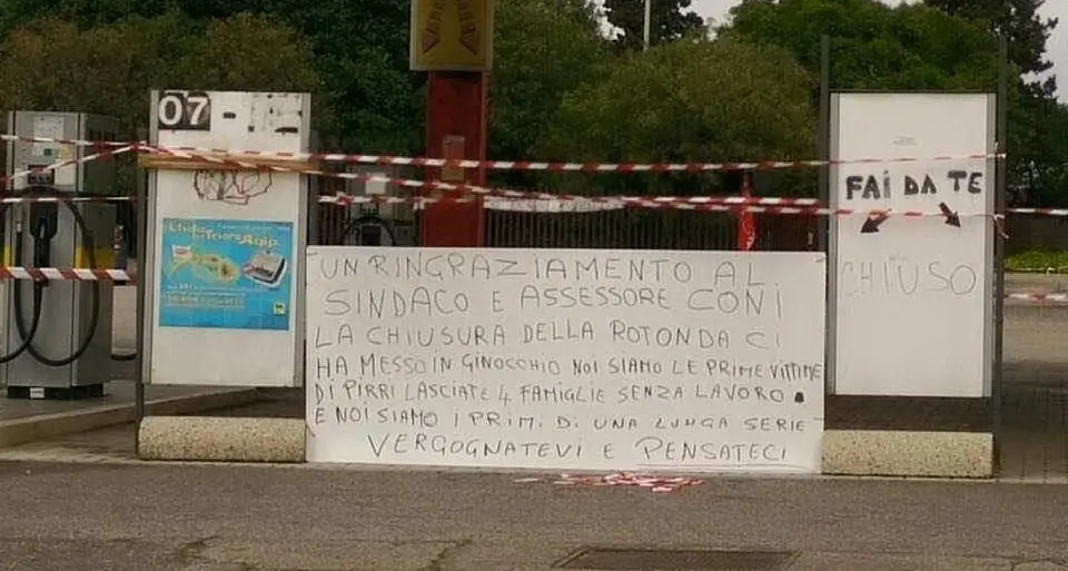 Rotonda di via Cadello. Il Comune: \"Incolpevoli sulla chiusura del distributore, ha uno sfratto esecutivo su sentenza Cassazione \"