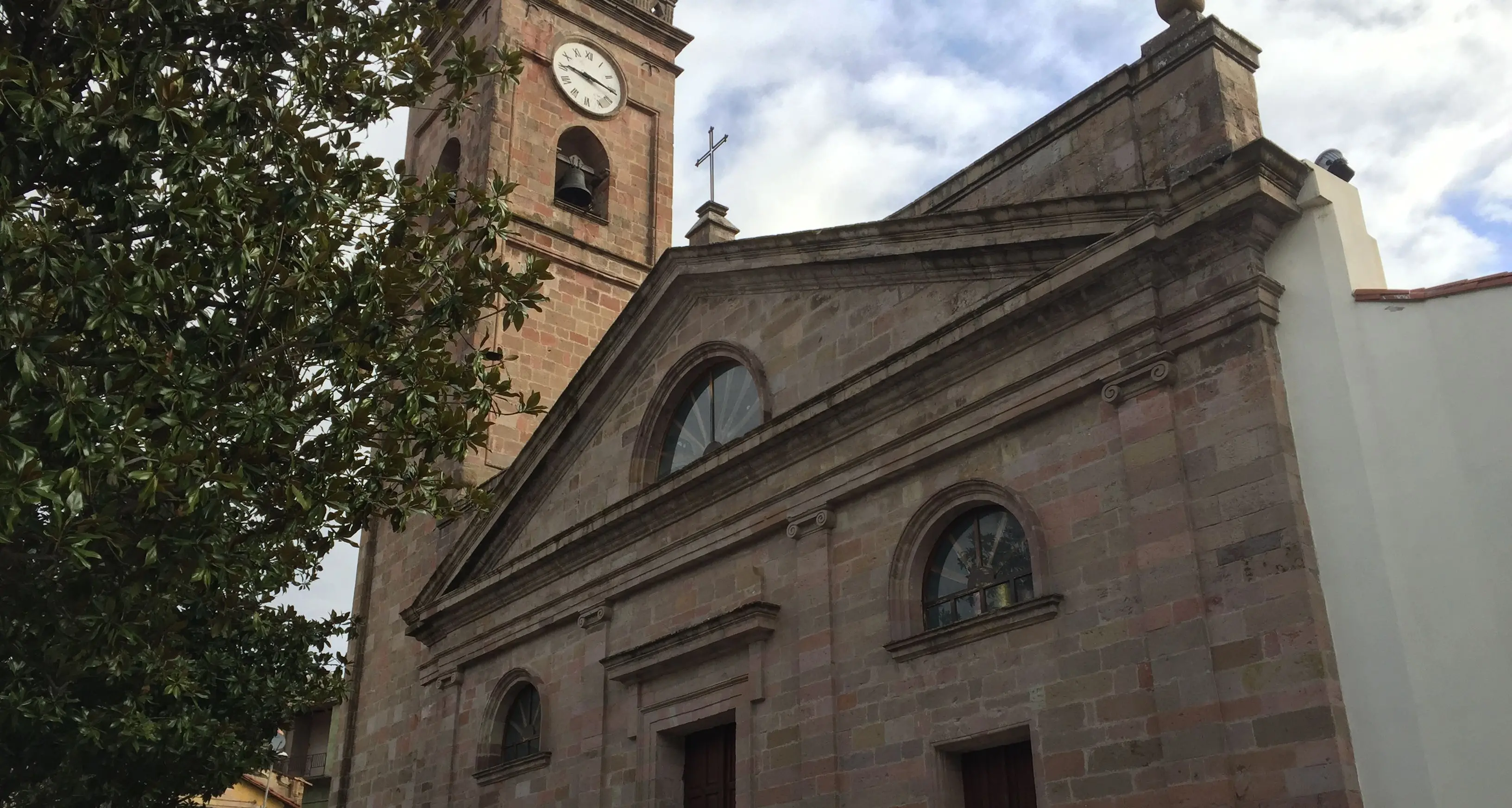 Restaurato il Cristo del Seicento grazie a una famiglia del paese