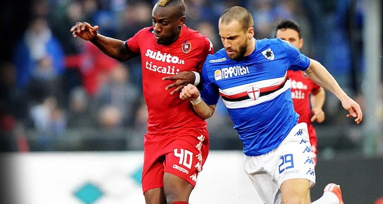 La Samp vince 2-0. Terza sconfitta di seguito per un Cagliari-disastro