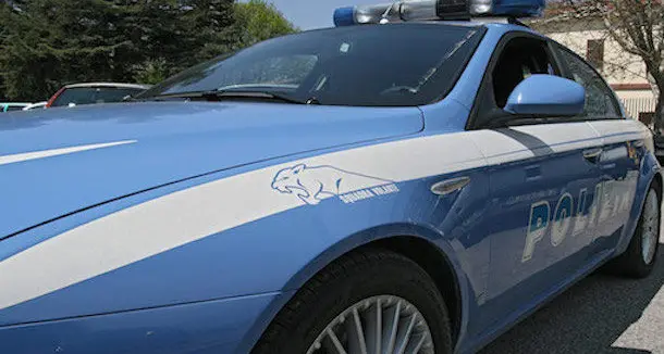 Rapina con siringa sporca di sangue: la Polizia ha denunciato un giovane di 37 anni