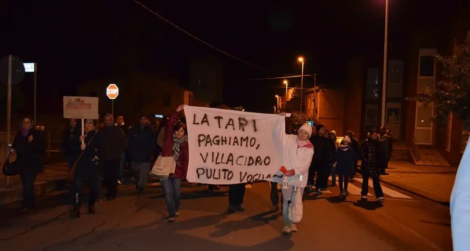 Il Comitato NoTari: \"Basta occupazione\". Ma la tensione è ancora alta