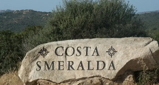 Operazione in corso della Guardia di Finanza: maxi evasione nella vendita del consorzio Costa Smeralda