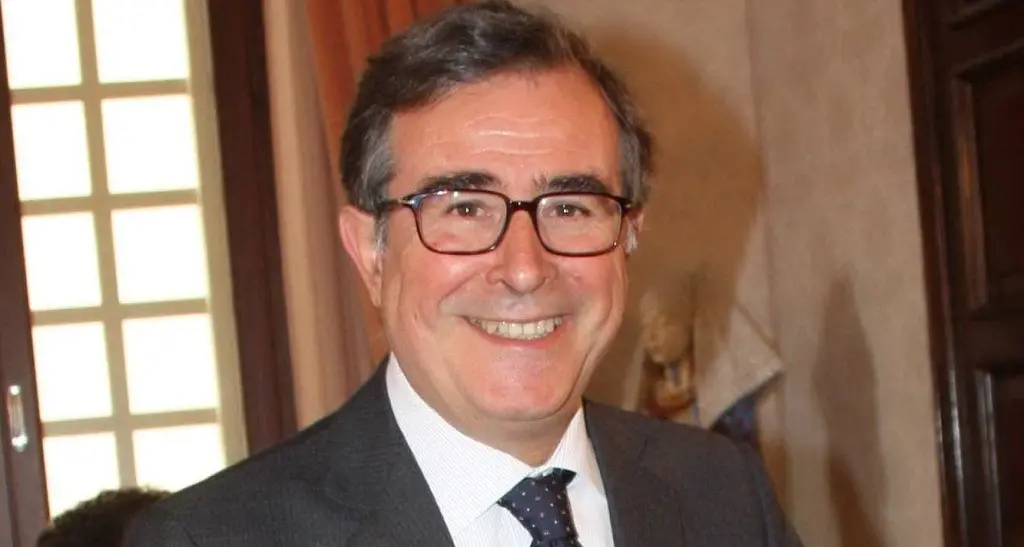 Tasse universitarie: è polemica. Il rettore Giovanni Melis accusa la Regione