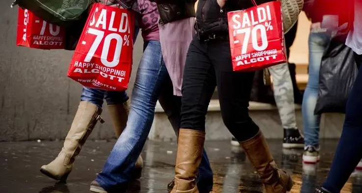 Via ai saldi anche in Sardegna dal 3 gennaio