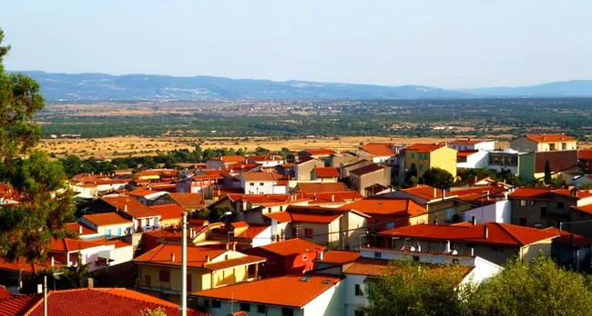 Allevatore colpito da una fucilata mentre entrava in campagna