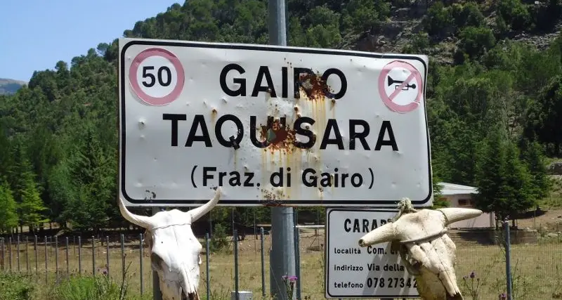 Agguato a Gairo. A sparare sono stati almeno in due