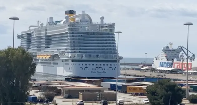 Cagliari, Costa Crociere spiega: \"Un solo caso positivo, previsto il suo sbarco domani\"