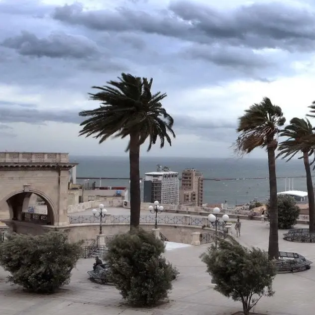 Allerta meteo: venti di burrasca e mareggiate in Sardegna, pericolo incendi nel Cagliaritano