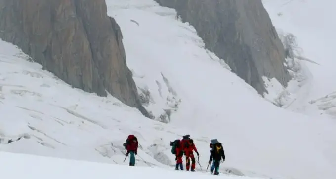 Due scalatori sardi sfuggono alla bufera di neve sull'Himalaya