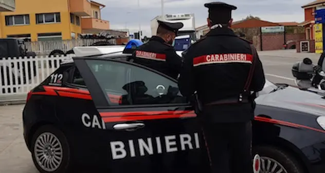 Guspini. Video e foto hard di minorenni: arrestato 54enne