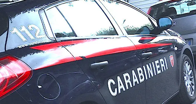 Nuoro. Uomo si impicca a un albero: un carabiniere gli salva la vita