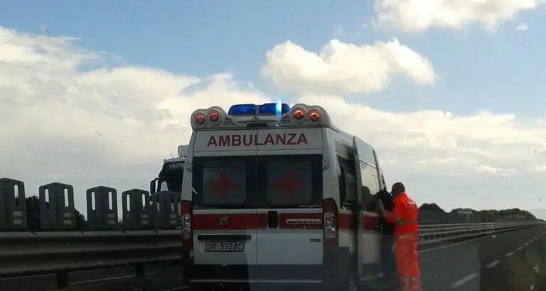 Incidente sulla 131 all'altezza di Terralba. Quattro giovani sono rimasti feriti. I ragazzi sono di Riola Sardo, Nurachi e San Vero Milis