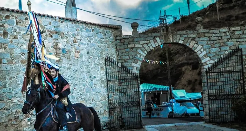 I cavalieri di Pattada in pellegrinaggio dalla Madonna del Miracolo di Bitti