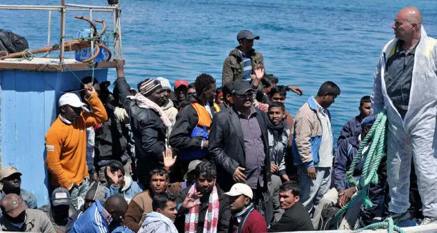 Strage di Lampedusa. Arrestato organizzatore traversata: torture e stupri ai migranti