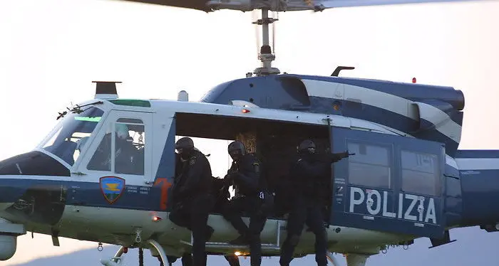 La Polizia blocca vasto traffico di droga verso la Sardegna. 28 persone arrestate, tra questi 1 sassarese e sei nuoresi