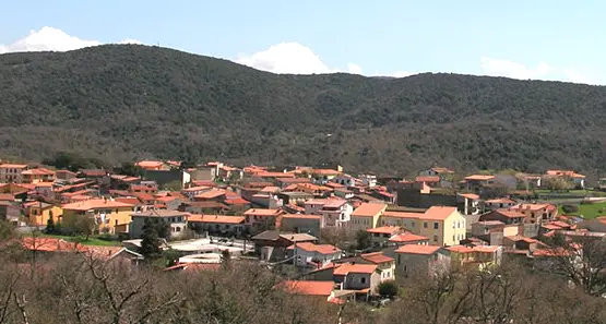 Austis. Pochi iscritti, scuola elementare chiusa