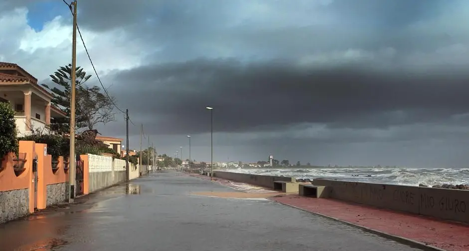 Maltempo in Sardegna. La Protezione Civile ha diramato avviso di condizioni meteorologiche avverse