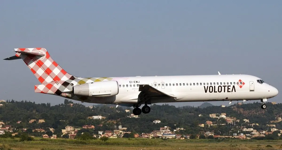 Volo Venezia-Olbia partito con 22 ore di ritardo