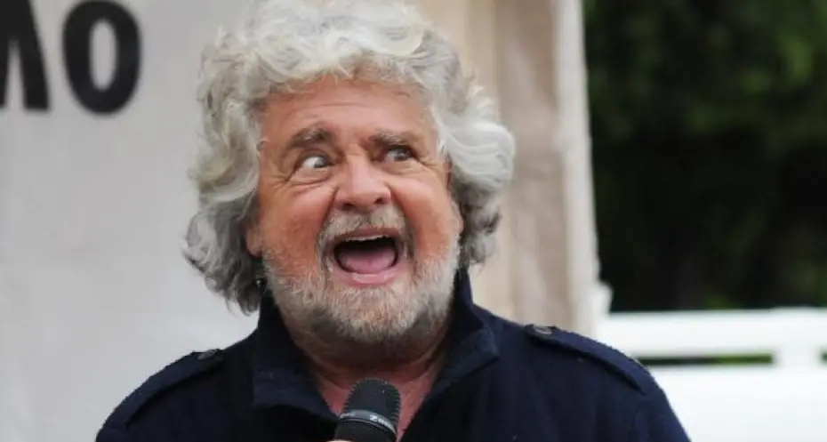 \"Beppe Grillo chieda scusa ai sardi e ai sardisti\"