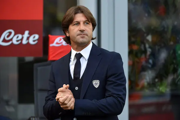 MILAN, ITALY - OCTOBER 16:  Massimo Rastelli Head Coach of Cagliari Calcio looks during the Serie A match between FC Internazionale and Cagliari Calcio at Stadio Giuseppe Meazza on October 16, 2016 in Milan, Italy.  (Photo by Pier Marco Tacca/Getty Images)