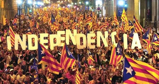 Il Parlamento catalano approva l'indipendenza, Sardigna Libera: \"Apprendiamo la notizia con entusiasmo\"