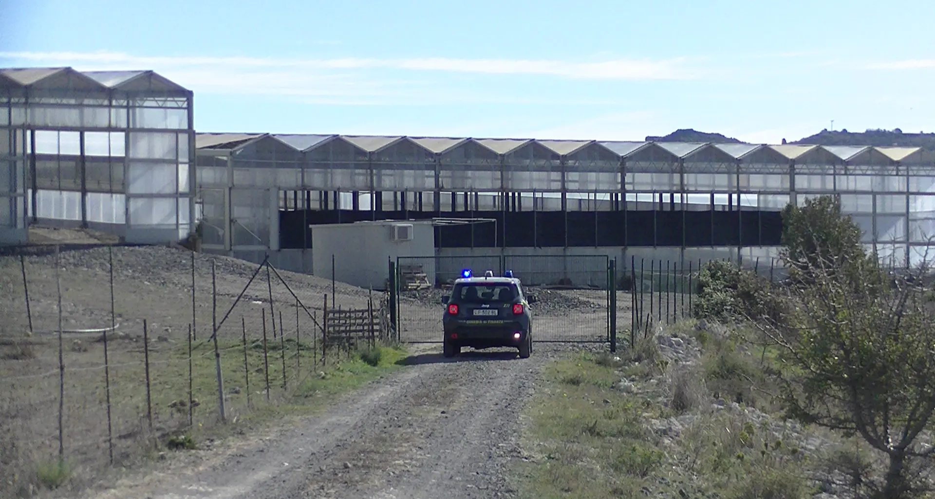 Truffa aggravata. Eseguito sequestro preventivo nei comuni di Cheremule, Bonnanaro ed Oristano nei confronti di tre società agricole