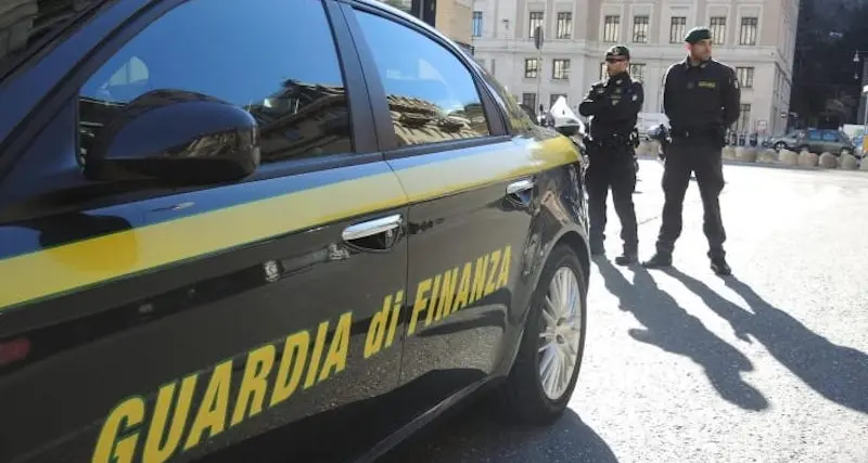 Broker sardo fermato con un assegno da 50 milioni di euro