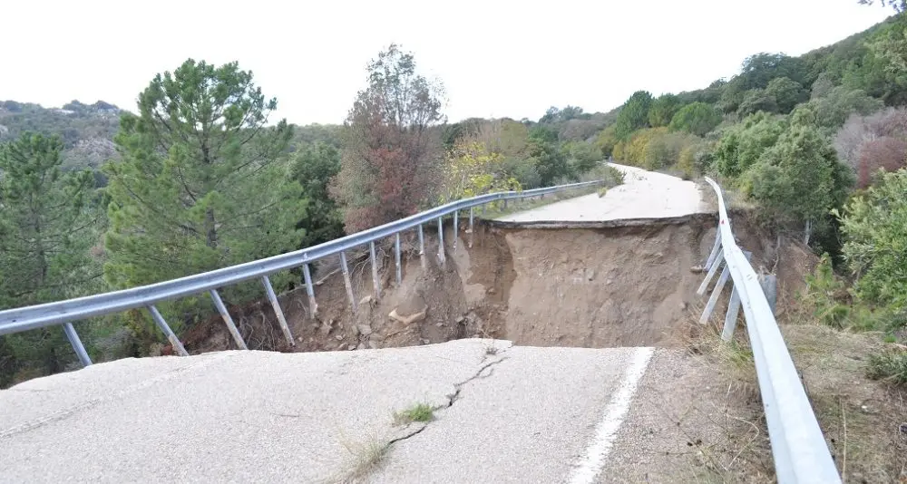 Alluvione 2013, inchiesta della Procura sulla strada incompiuta a Monte Pino