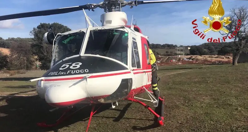 Motociclista di 35 anni perde il controllo della sua moto e dopo un volo di 10 metri finisce in un viadotto