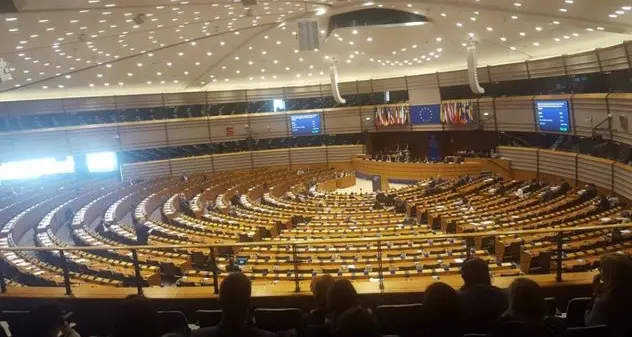 Simulazione dei lavori del Parlamento europeao. Il Presidente Antonio Tajani: «Sono i giovani, con i loro sogni e le loro ambizioni che, giorno dopo giorno, forgiano lo spirito e il sogno europeo»