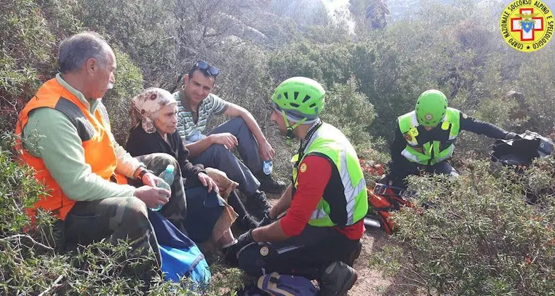 E' stata ritrovata sana e salva la donna di 83 anni dispersa nei monti di Santadi