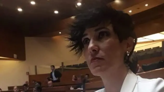 Scorta a Desirè Manca, l'assessora chiarisce: \"Non ho deciso io, ho ricevuto minacce\"