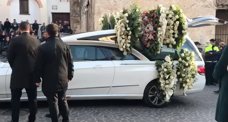 Vola nel vento, piccolo uomo