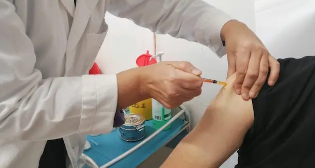 Vaccini, in Italia superata la soglia di 27 milioni di dosi