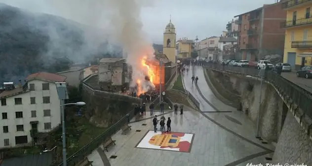 Desulo. Accensione del fuoco di Sant'Antonio