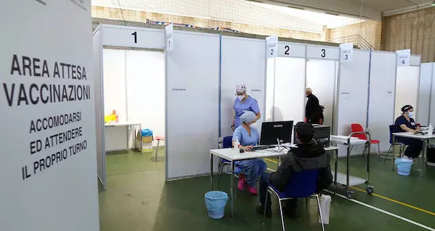 Vaccini. In Sardegna somministrate dosi a 40% della popolazione