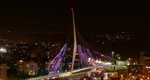 Giro d'Italia: le città si illuminano di rosa