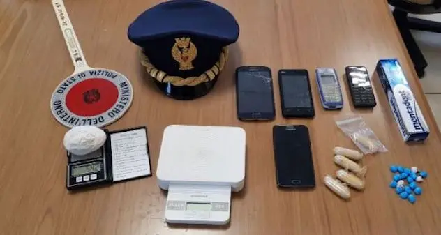 Un appartamento come base dello spaccio: due arresti