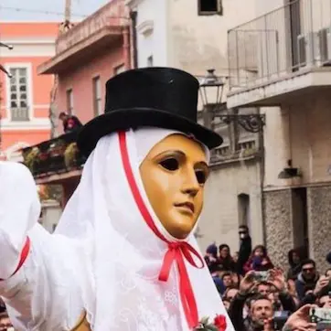 Cade il limite dei 65 anni per partecipare alla Sartiglia